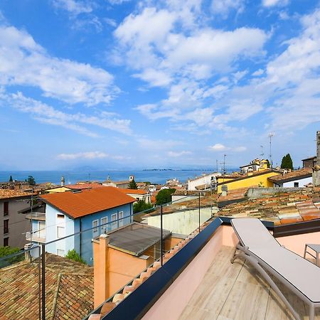 شقة Casa Tunina ديسينسانو ديل غاردا المظهر الخارجي الصورة